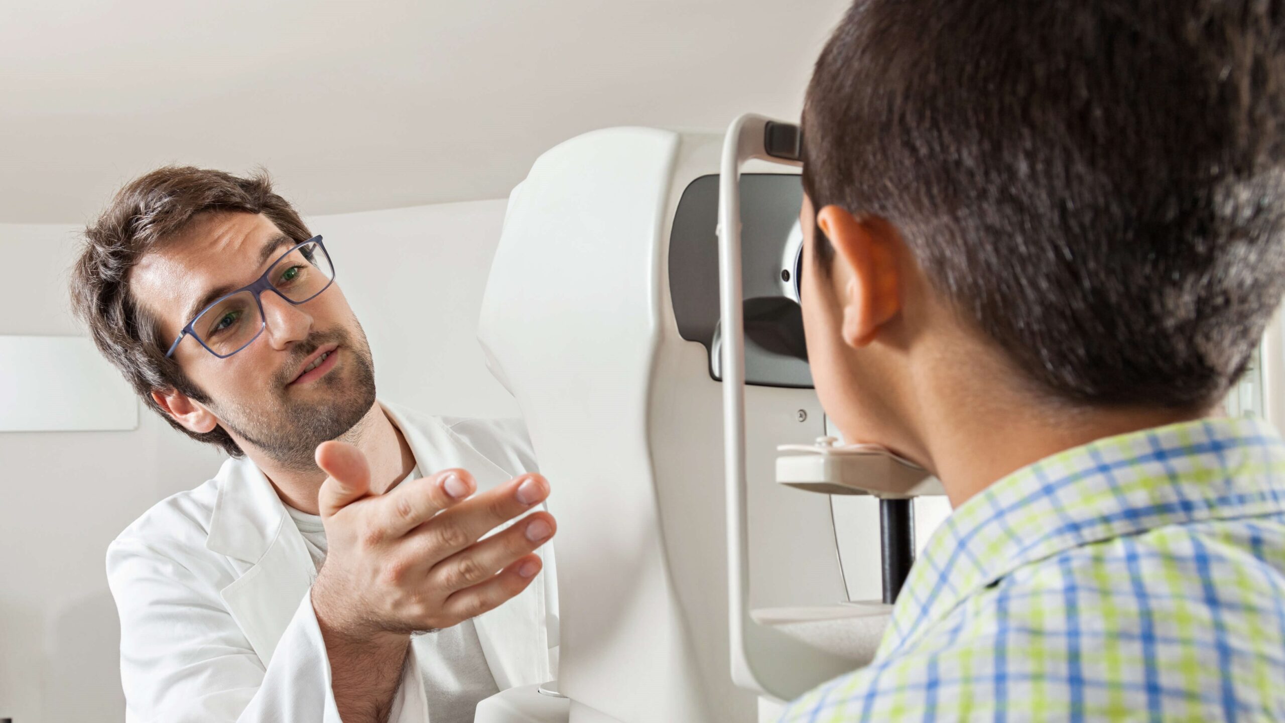 You are currently viewing Looking to undergo lasik eye surgery?