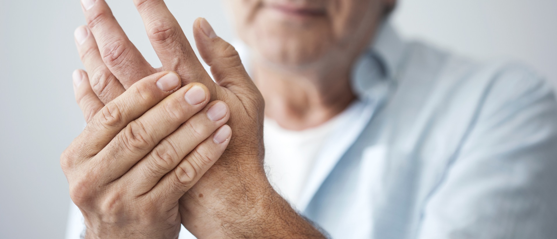 Read more about the article How to Treat Arthritis Chronic Pain